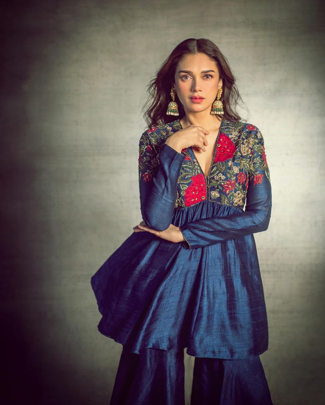 NORTH INDIAN ACTRESS ADITI RAO HYDARI IN BLUE SALWAR KAMEEZ 8